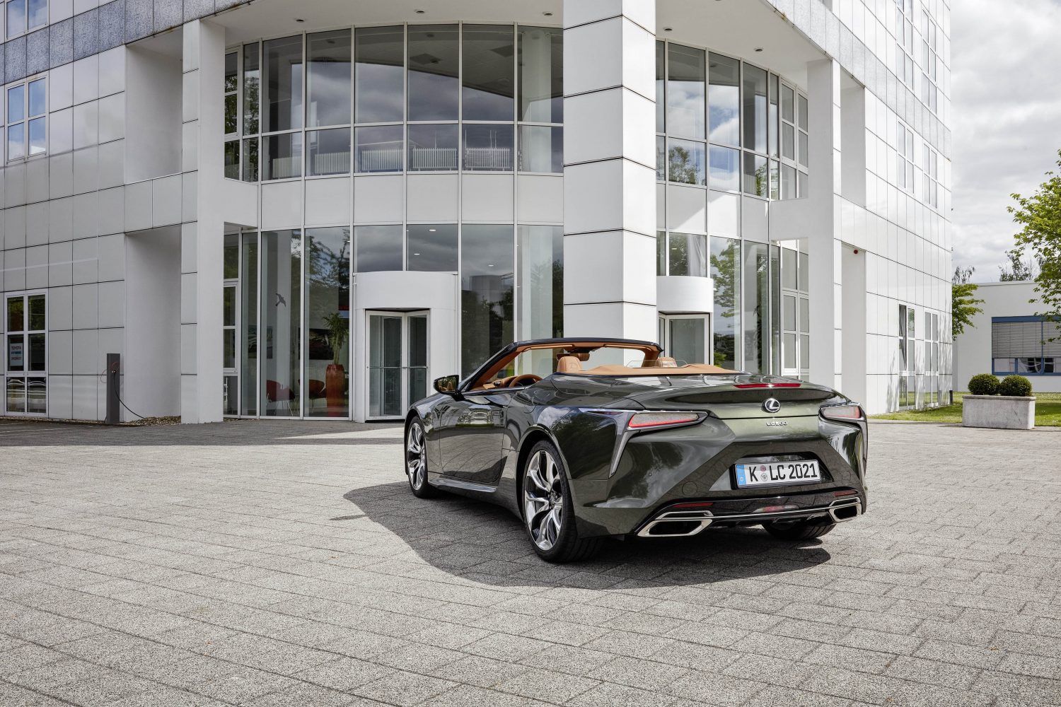 Lexus LC Convertible | Open driving pleasure | Louwman Exclusive