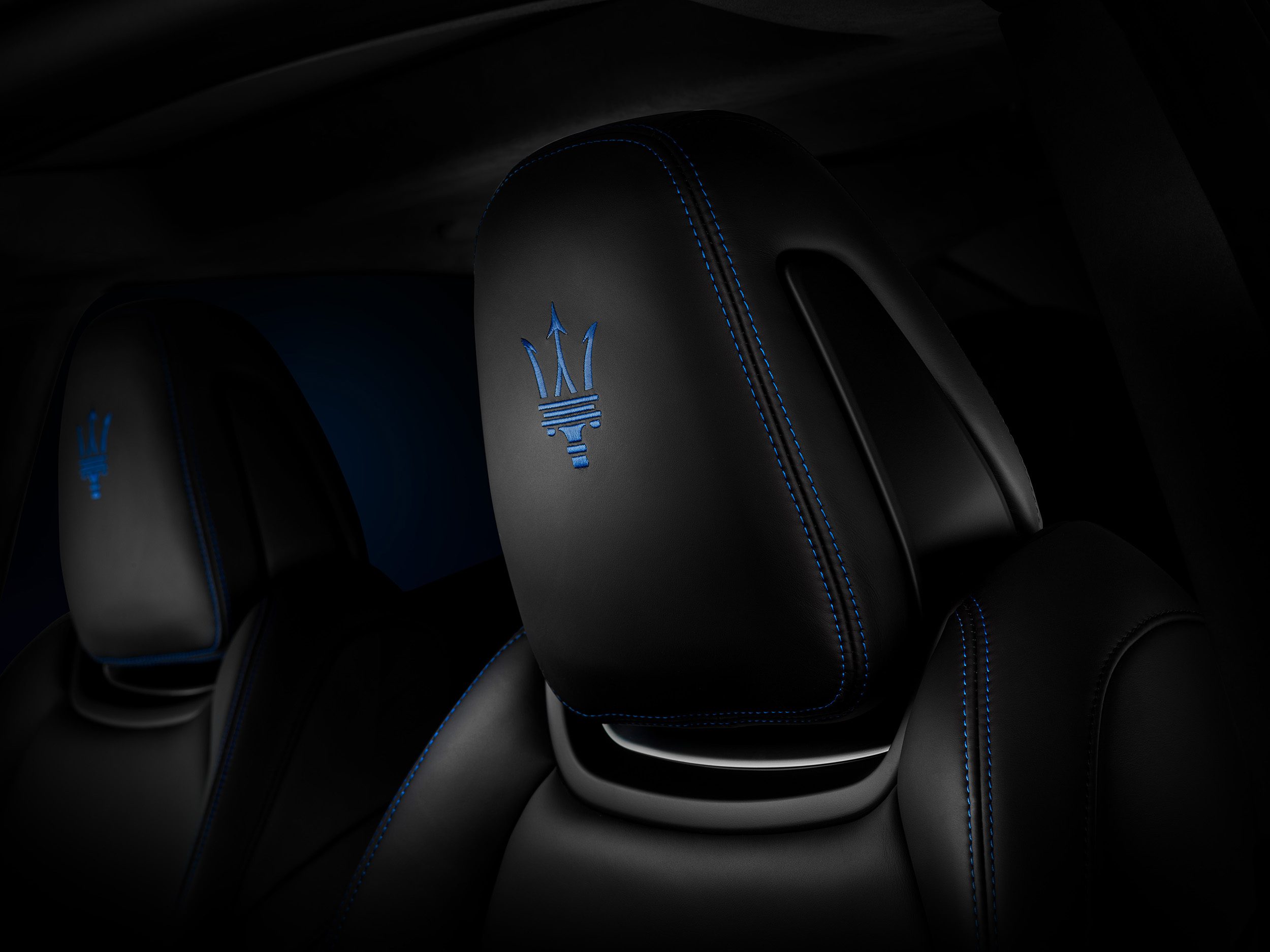 Maserati_Ghibli_Hybrid_Louwman_Exclusive_Interieur-1