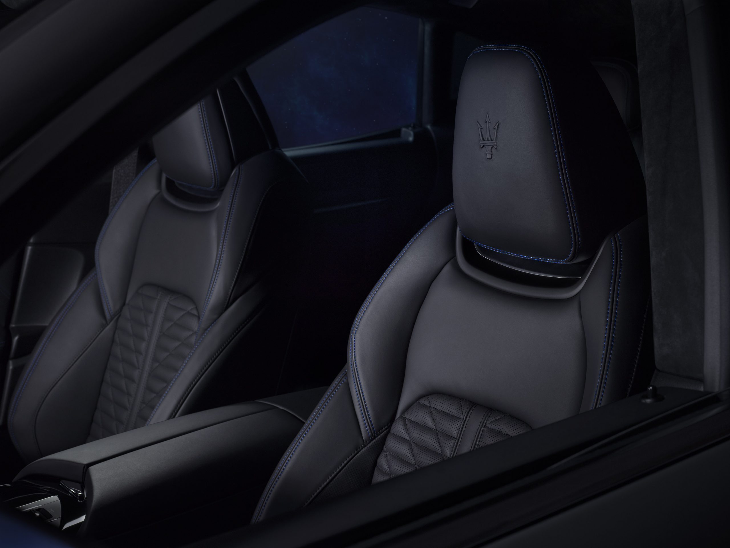 17912-MaseratiLevanteHybrid