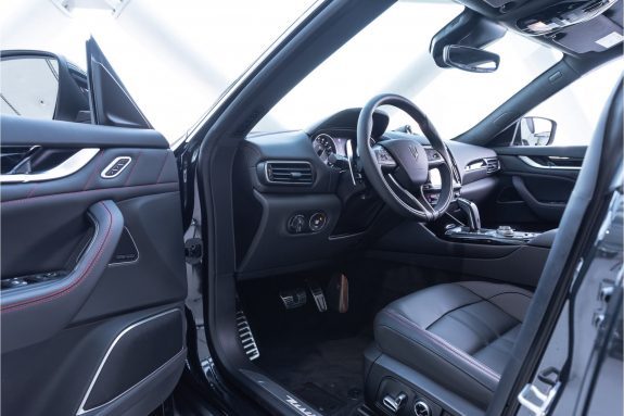 Maserati Levante 3.0 V6 S AWD GranSport | MY21 | Sunroof | MaseratiConnect | – Foto 3