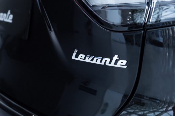 Maserati Levante 3.0 V6 S AWD GranSport | MY21 | Sunroof | MaseratiConnect | – Foto 20