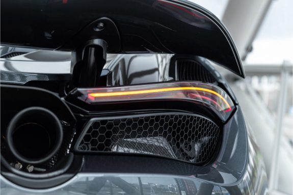 McLaren 720S Spider 4.0 V8 Luxury | CF int. 2 | Leather | Apex Red Accents | – Foto 21