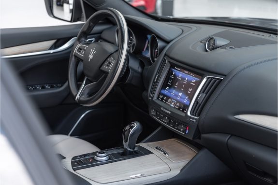 Maserati Levante 3.0 V6 D AWD | Louwman Exclusive geleverd | Sunroof | Harman Kardon | 21” Wheels – Foto 33