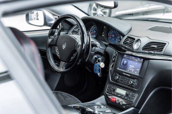 Maserati GranTurismo 4.7 Sport | BOSE | F1 | Grigio Alfieri | Comfort Seats | – Foto 8