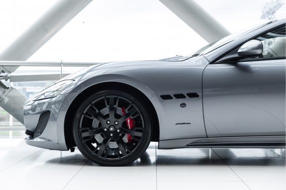 Maserati GranTurismo 4.7 Sport | BOSE | F1 | Grigio Alfieri | Comfort Seats | – Foto 37