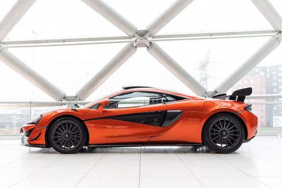 McLaren 620R 3.8 V8 | 1/225 | #063 | R-Pack | Motorsport Suspension | – Foto 6