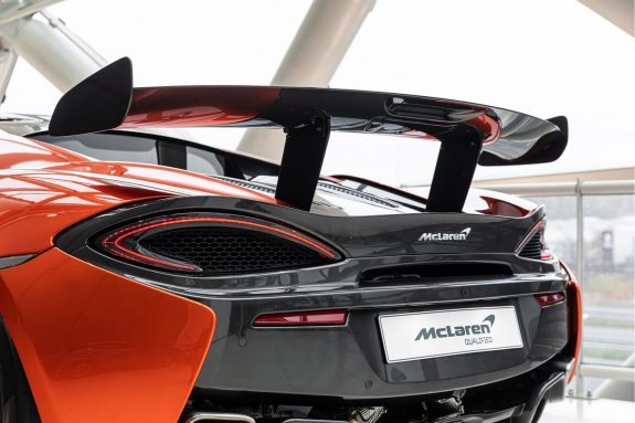 McLaren 620R 3.8 V8 | 1/225 | #063 | R-Pack | Motorsport Suspension | – Foto 12