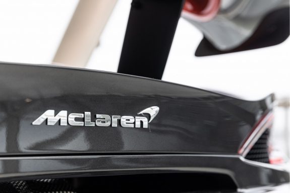 McLaren 620R 3.8 V8 | 1/225 | #063 | R-Pack | Motorsport Suspension | – Foto 14