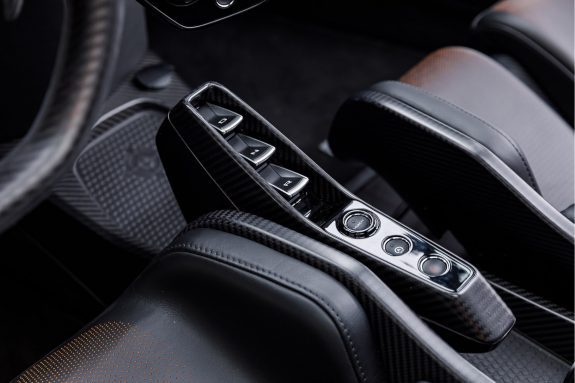 McLaren Senna 4.0 V8 | Gorilla Glass Upper Lower | MSO | – Foto 43