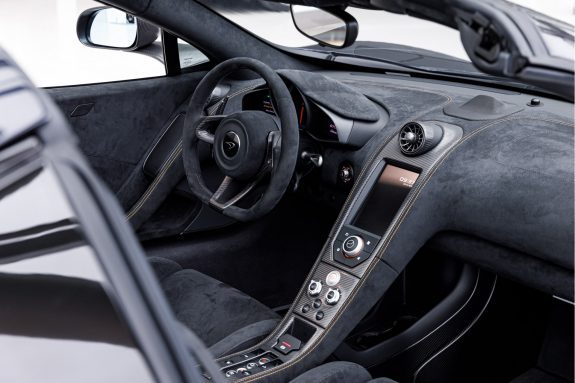 McLaren 675LT 3.8 Spider | 1/500 | 1st Owner | McLaren Orange Details | – Foto 36