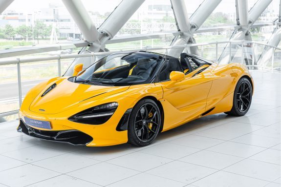 McLaren 720S Spider 4.0 V8 | Volcano Yellow | MSO Black Pack | Electrochromic Roof | – Foto 8