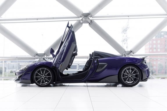 McLaren 600LT Spider 3.8 V8 | B & W Audio | Palladium Roof | – Foto 6