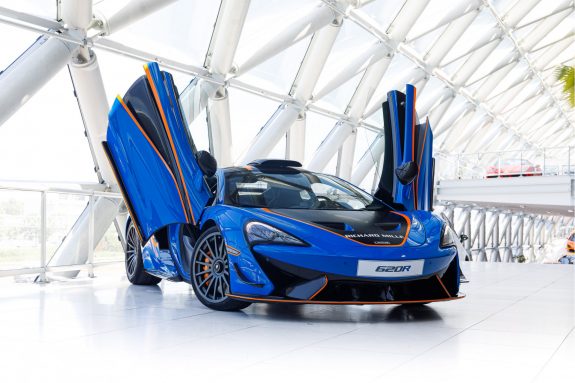 McLaren 620R 3.8 V8 | 1/225 #60 | R-Pack | Roofscoop | Motorsport Suspension | – Foto 10