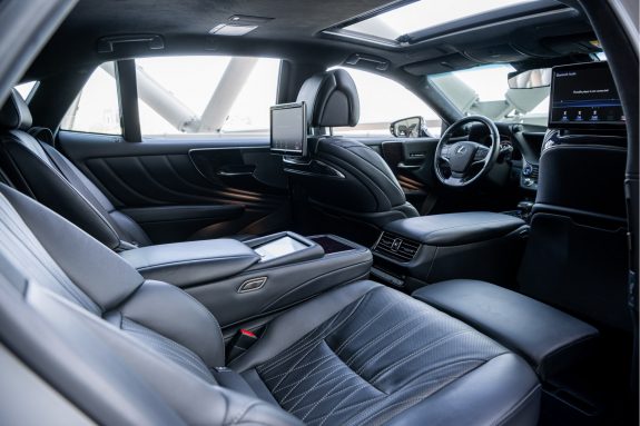 Lexus LS 500h AWD President Line | Ottoman rear seats | Panoramic view | Sunroof | – Foto 4