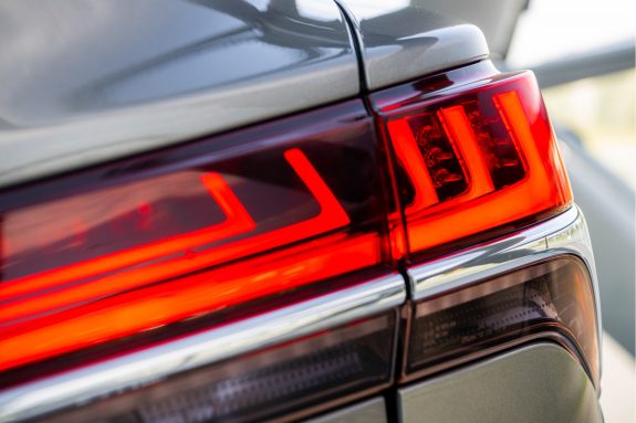 Lexus LS 500h AWD President Line | Ottoman rear seats | Panoramic view | Sunroof | – Foto 40