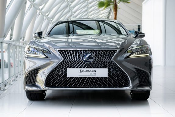 Lexus LS 500h AWD President Line | Ottoman rear seats | Panoramic view | Sunroof | – Foto 47