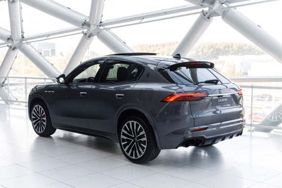 Maserati Grecale 2.0 MHEV Modena | Air Suspension | Driver Assistance Pack Plus | Sunroof | – Foto 2
