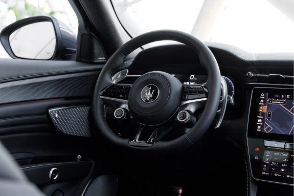 Maserati Grecale 2.0 MHEV Modena | Air Suspension | Driver Assistance Pack Plus | Sunroof | – Foto 9