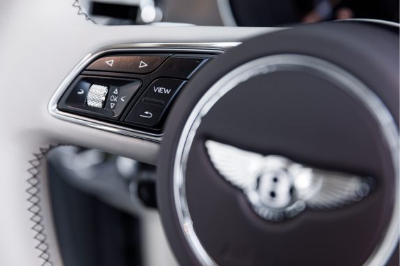 Bentley Bentayga 4.0 V8 | First Edition | Mulliner Driving Spec | PANO | 11-2020 – Foto 15