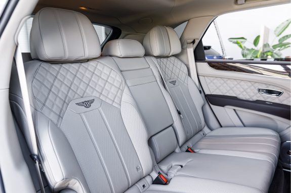 Bentley Bentayga 4.0 V8 | First Edition | Mulliner Driving Spec | PANO | 11-2020 – Foto 23