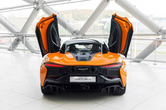 McLaren Artura 3.0 V6 Plug-in | Performance | 680pk | MSO Black Pack | – Foto 8