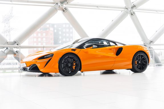 McLaren Artura 3.0 V6 Plug-in | Performance | 680pk | MSO Black Pack | – Foto 36
