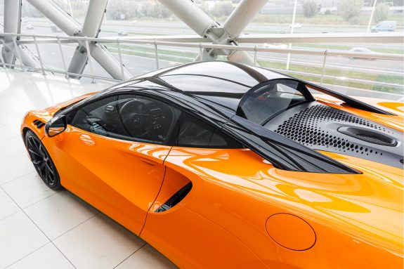 McLaren Artura 3.0 V6 Plug-in | Performance | 680pk | MSO Black Pack | – Foto 46