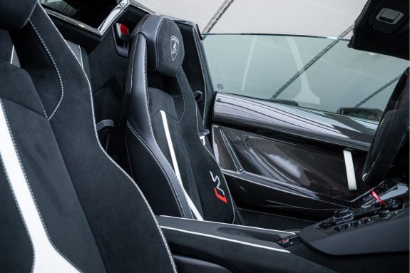 Lamborghini Aventador 6.5 V12 SVJ Roadster | Carbon Roof | Oro Elios | 1/800 | – Foto 4
