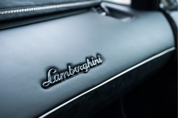 Lamborghini Aventador 6.5 V12 SVJ Roadster | Carbon Roof | Oro Elios | 1/800 | – Foto 59