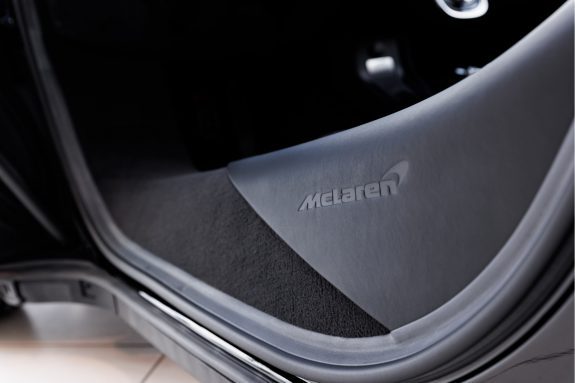 McLaren GT 4.0 V8 | Ceramic | Electrochromic | Black Pack | – Foto 17