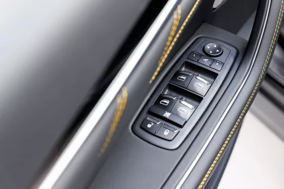 Maserati Levante Hybrid GT | Fuoriserie interior | Nerissimo Pack | Bowers & Wilkins | Sunroof | – Foto 23