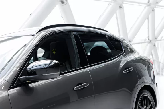 Maserati Levante Hybrid GT | Fuoriserie interior | Nerissimo Pack | Bowers & Wilkins | Sunroof | – Foto 28