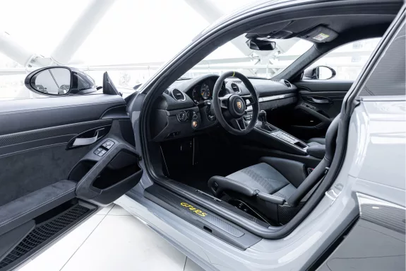 Porsche 718 GT4 RS | Weissach | Lift | Magnesium Wheels & original set | Additional alcantara parts | – Foto 3