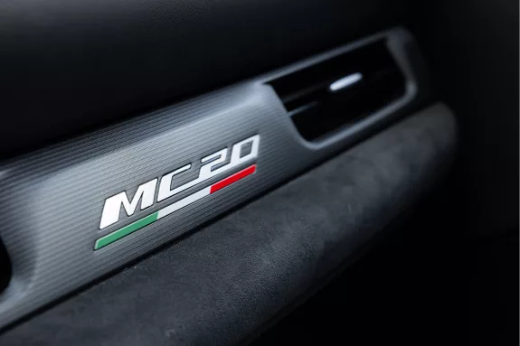 Maserati MC20 3.0 V6 | Carbon In/Exterior | Ceramic Brakes | Black Roof | E-LSD | – Foto 22