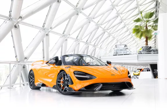 McLaren 765LT Spider 4.0 V8 | MSO | Carbon Fibre Ex. 1/2/3 | Ventura Orange | – Foto