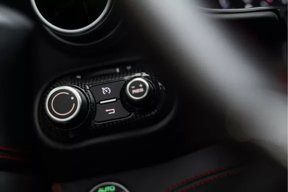 Ferrari Portofino 3.9 V8 HELE | Carbon | Daytona Style | LED | Passenger Display | – Foto 25