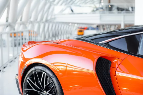 McLaren GT 4.0 V8 | Helios Orange | Panoramic Roof | MSO | – Foto 54