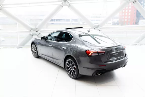 Maserati Ghibli Hybrid GT Edizione Finale voordeel van €15.878,- | Heated Front Seats | Driver Assistance Pack Plus | Power Sunroof | – Foto 25