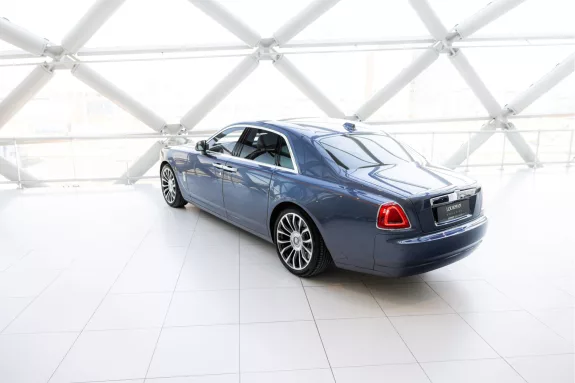 Rolls-Royce Ghost Zenith Collection #34 of 50 | Stars | Full Options | Rear entertainment | – Foto 10