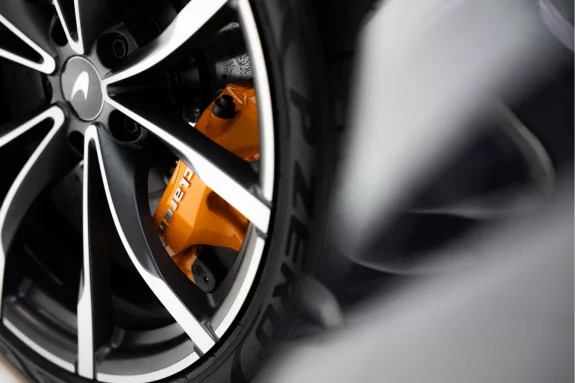 McLaren Artura 3.0 V6 Plug-in | Performance | McLaren Orange Details | – Foto 43