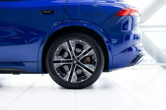 Maserati Grecale Folgore | Climate Package Plus | 360 Surround View Camera | Panorama Sunroof | – Foto 28
