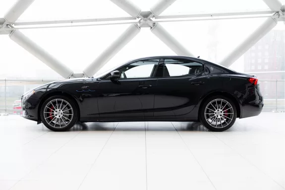 Maserati Ghibli Hybrid GT Edizione Finale | Nerissimo Pack | Driver Assistance Pack Plus | Full Premium Package |  Heated Front Seats | – Foto 11