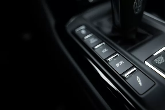 Maserati Levante 3.0 V6 Modena Edizione Finale | Driver Assistance Pack Plus |  Panorama Sunroof | 21″ Staggered Anteo Black | – Foto 10