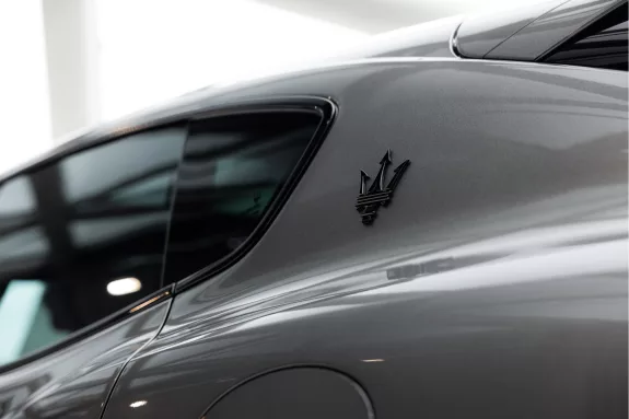 Maserati Levante 3.0 V6 Modena Edizione Finale | Driver Assistance Pack Plus |  Panorama Sunroof | 21″ Staggered Anteo Black | – Foto 49